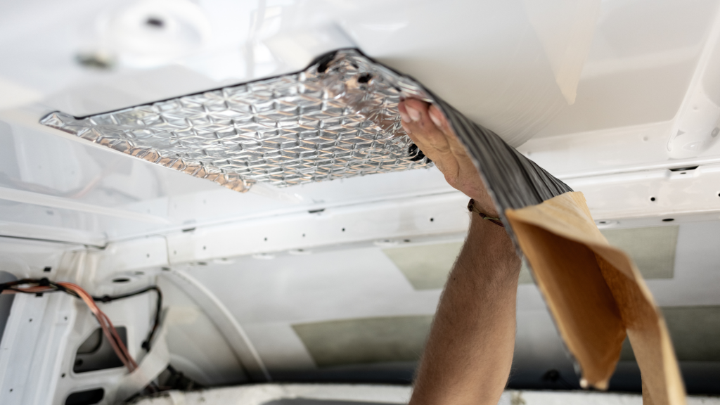 Comment isoler son van pour l’hiver sans exploser son budget ?
